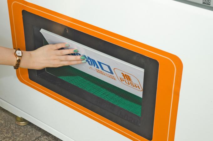 軽食の飲み物の小さい自動販売機、細い自動販売機125-250kg容量