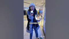 化粧品の自動販売機~ スマート自動販売機で売上げを上げる