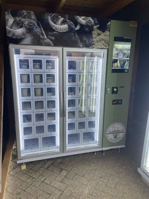 21.5インチタッチスクリーン 持続可能なチーズ販売機 高度冷却システム -22Cから20Cの温度制御