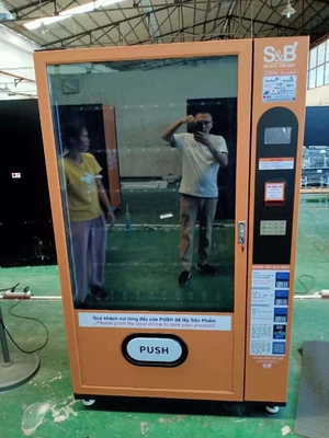 コーラのコンベヤーの自動販売機の二重層ガラスは反ぼやかを防ぎます